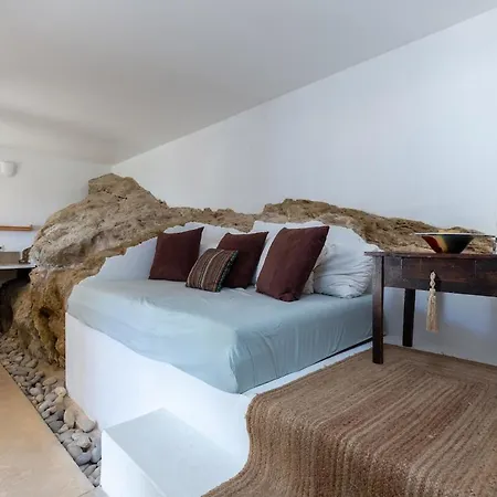 V042 - Ebre Apartment