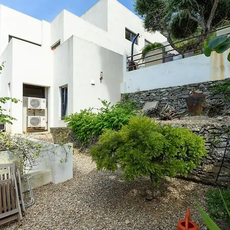 V042 - Ebre Apartment